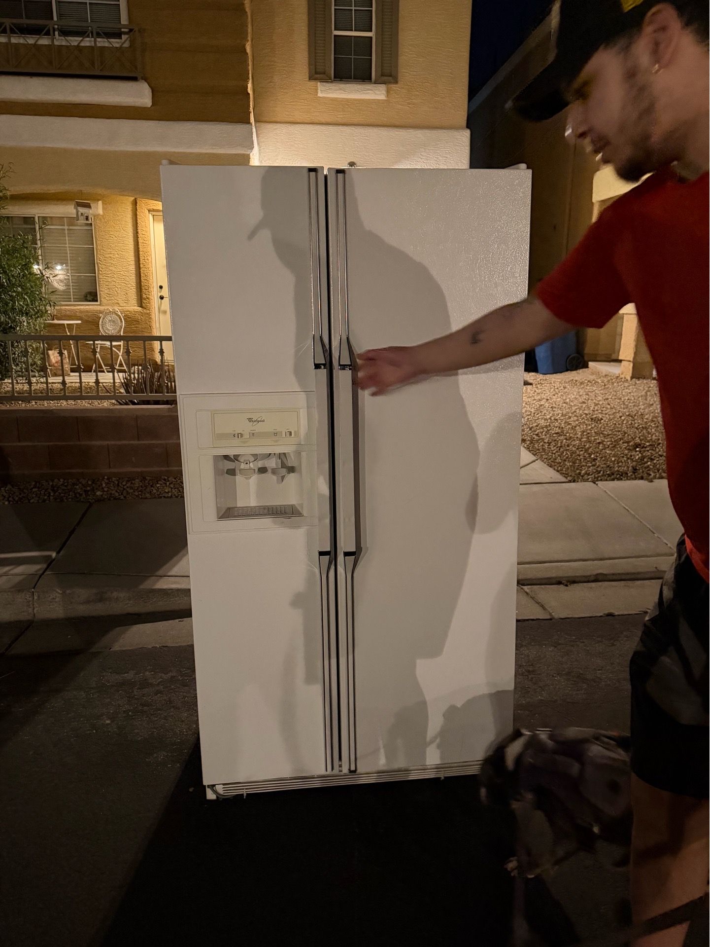 FRIDGE