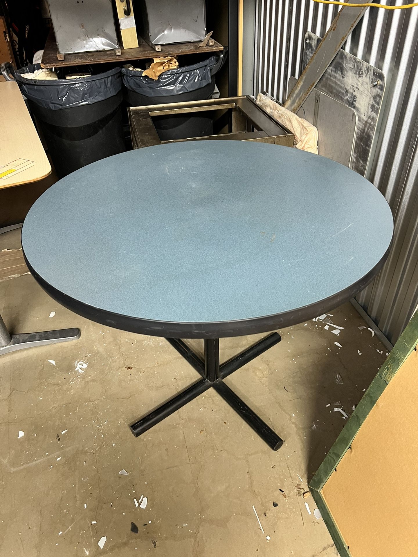 Restaurant Quality Round Table