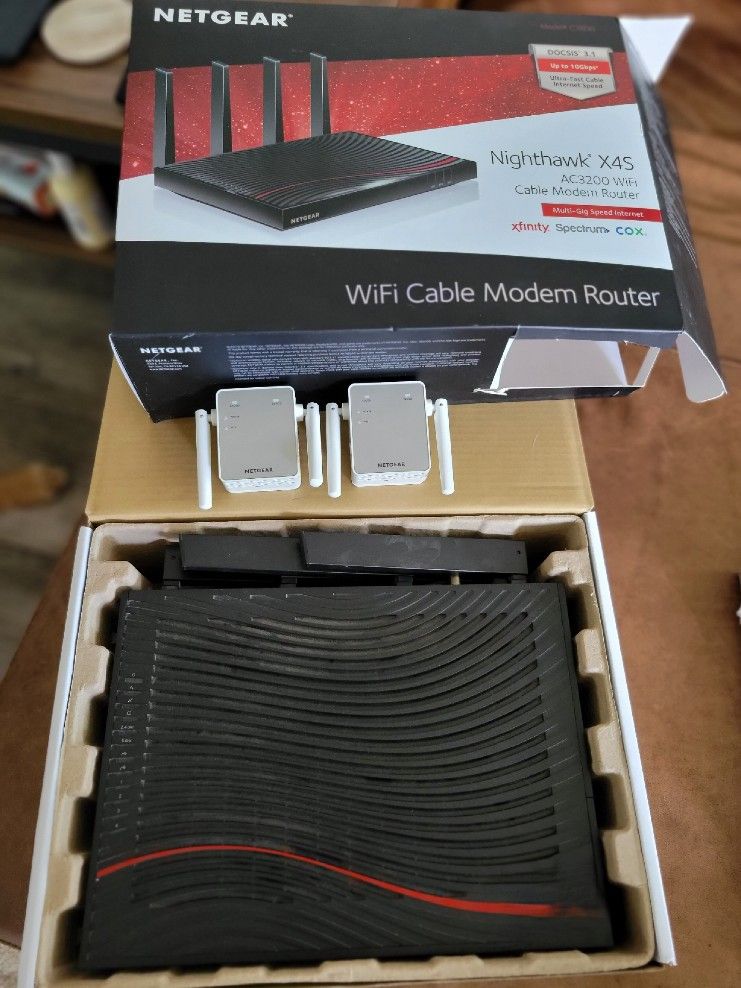 Netgear - WIFI Cable Modem Router