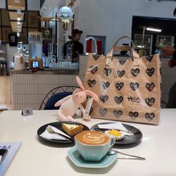 tote