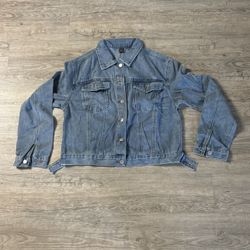 Women’s Blue Cropped Denim Jacket (L)
