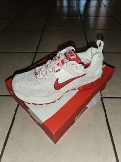 Nike Vomero 5 4y