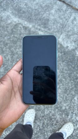 Iphone XR - royal blue color