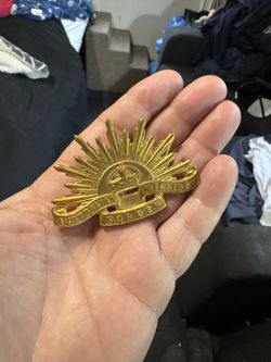 5th Pattern Rising Sun Badge, specifically the 1(contact info removed) version issued to Australian forces