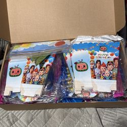 Coco melón Happy Birthday, 4 sets for 20 persons  each