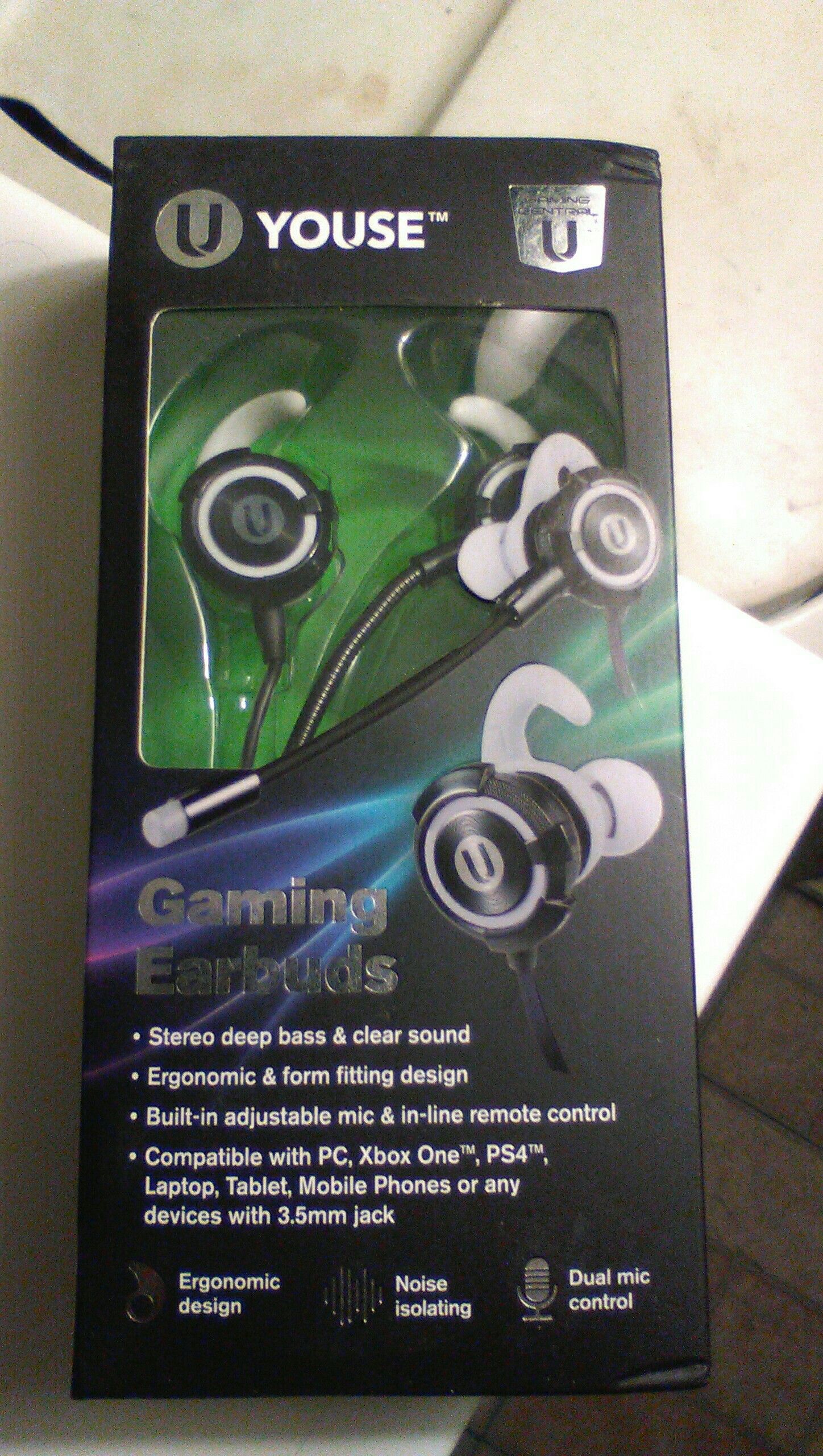 Brand new U youse gaming earbuds compatible with PC Xbox one and PS4 laptop tablet mobile phones or any device with 3.5mm Jack