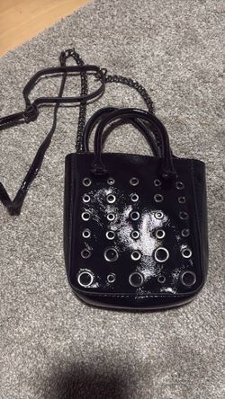 7’ crossbody bag