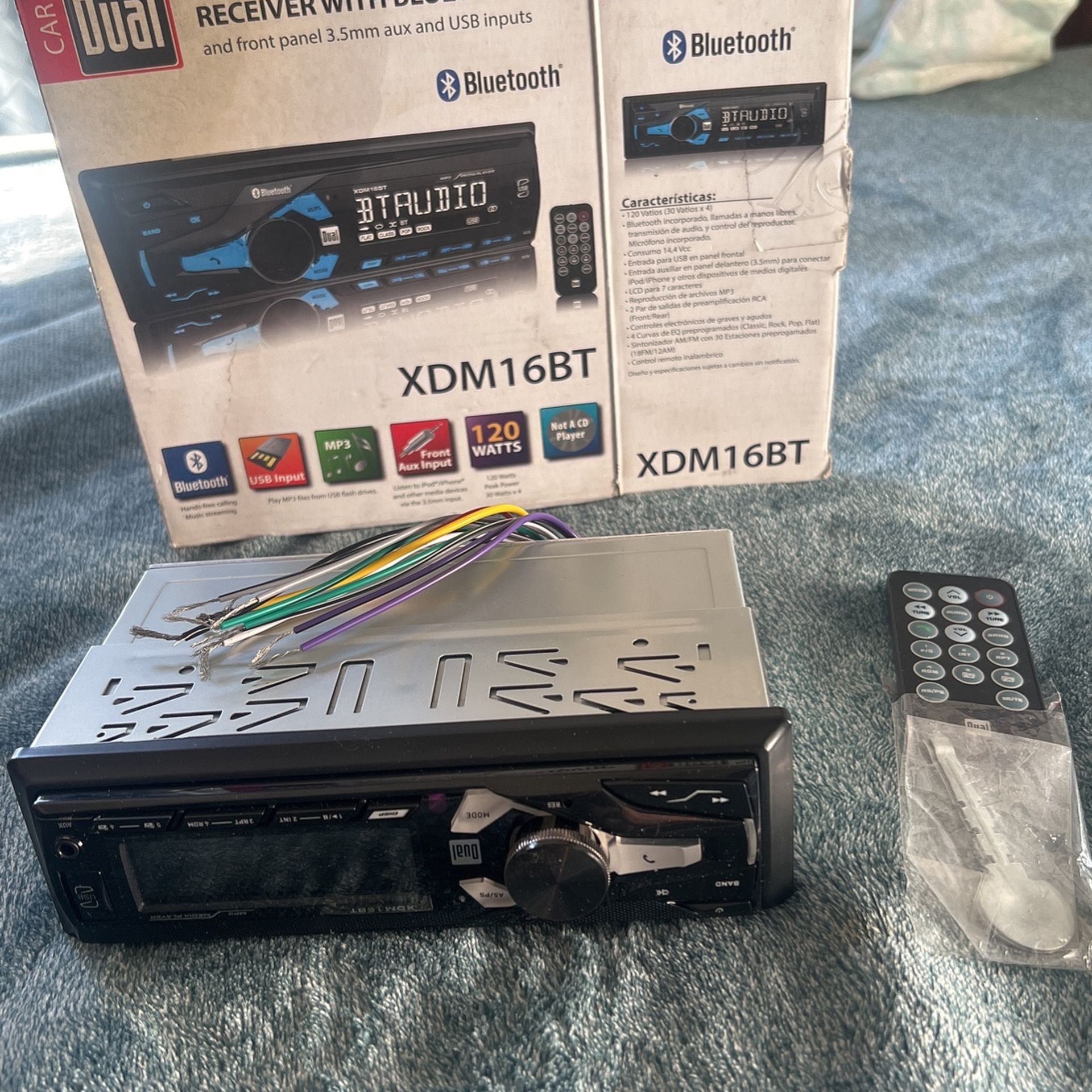 AM/FM Digital Media Receiver With Bluetooth