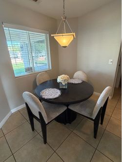 5Pk Dinette Set $350