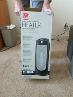 Warmwave Oscillating Ceramic Heater with Thermostat, model HPQ15G-M for  Sale in Scottsdale, AZ - OfferUp