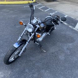 2002 Yamaha Virago