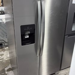 Whirlpool Refrigerator With Water And Ice