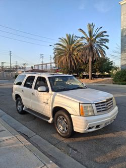 2004 Cadillac Escalade