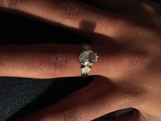 Beautiful 10kt Aquamarine Ring