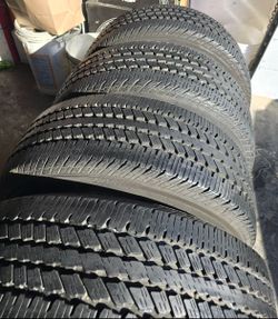 4 used tires Lt275 65r18 Continental Contitrac LOAD RANGE (E) ,10 PLY $150.00FIRM PRICE, FIRM PRICE FIRM PRICE, FIRM PRICE