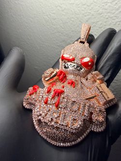 VVS Moissanite (invader zim) pendant