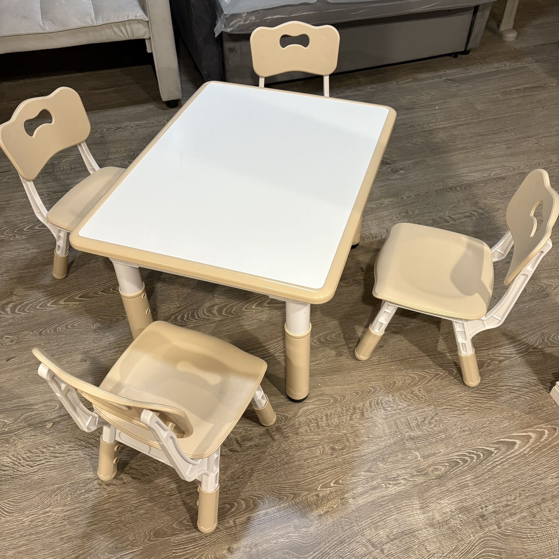 Kids Table and Chair Set, Height Adjustable Toddler Table and Chair Set for Ages Over 3, 31.5''L x 23.6''W Graffiti Desktop for Daycare, Classroom, Ho