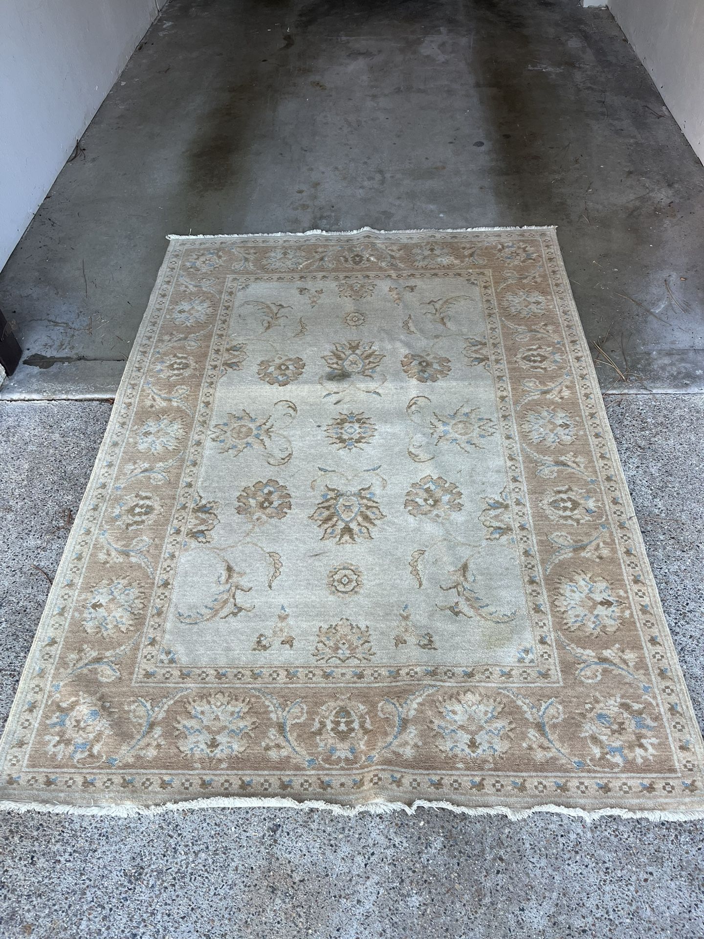 Vintage Rug 5'x7'