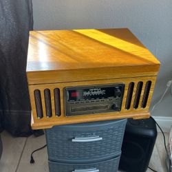 Record Player/ Radio/cd/cassette Player
