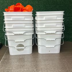 Chicken Feeder And Waterer
