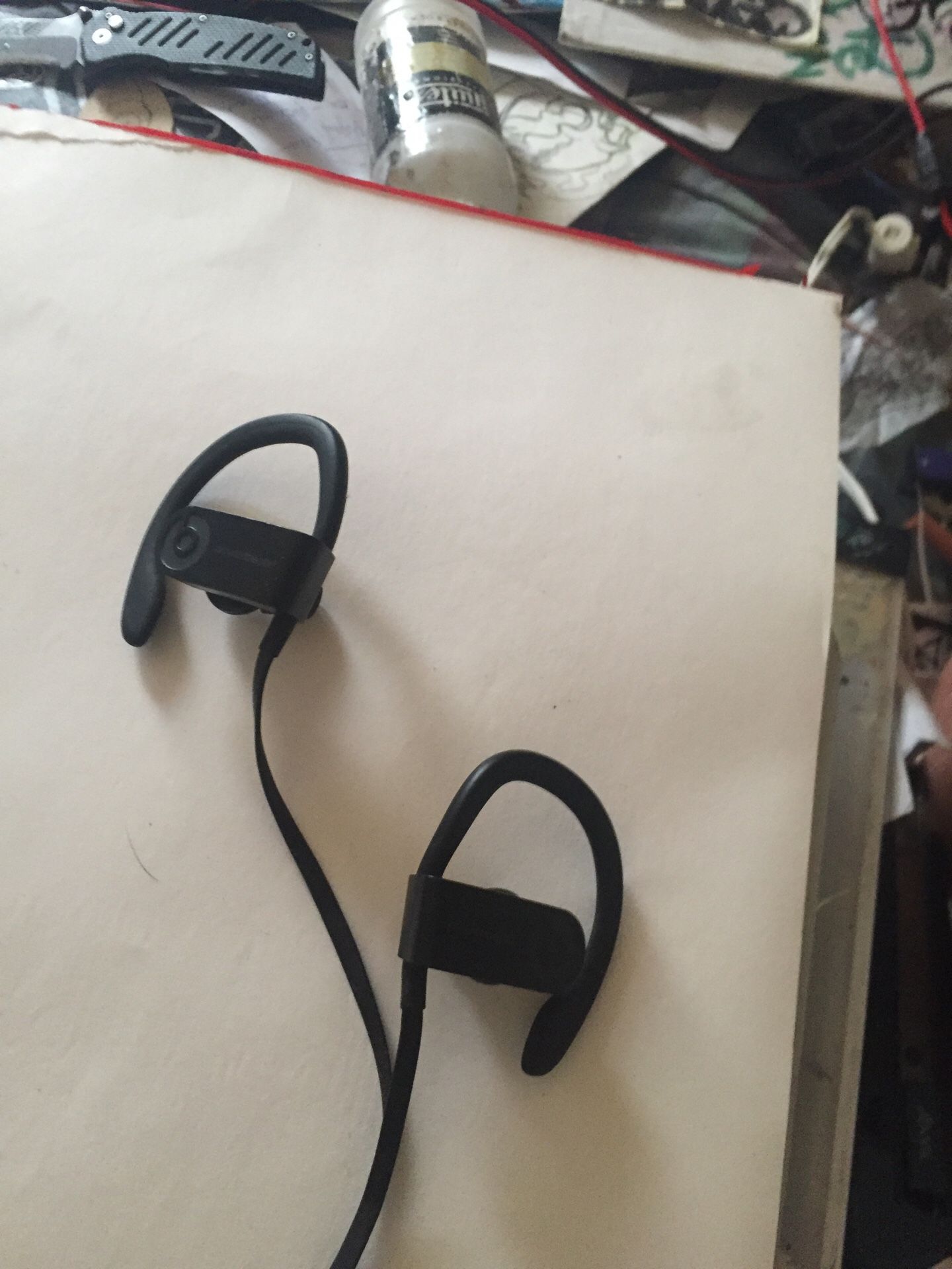 Power beats 3 wireless headphones new condition
