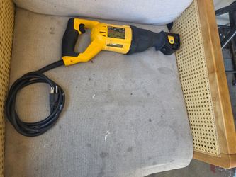 DEWALT
10 Amp Corded Variable Speed Reciprocating Saw
