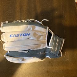 Girls Softball Glove