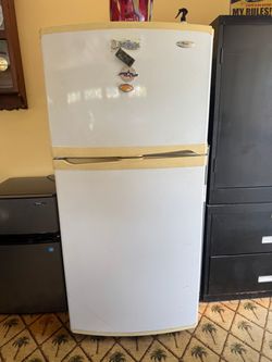 Whirlpool refrigerator freezer
