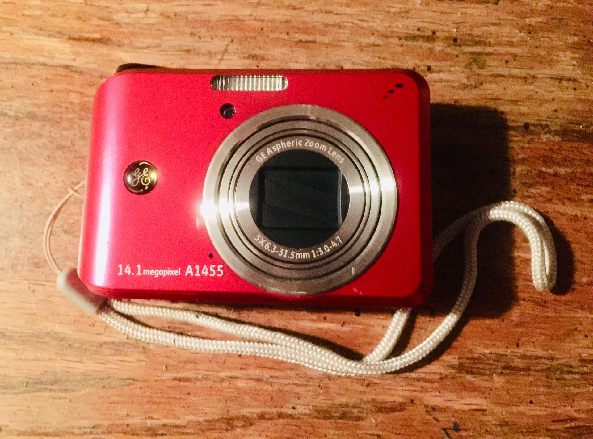 GE A1455 Digital Camera w/case