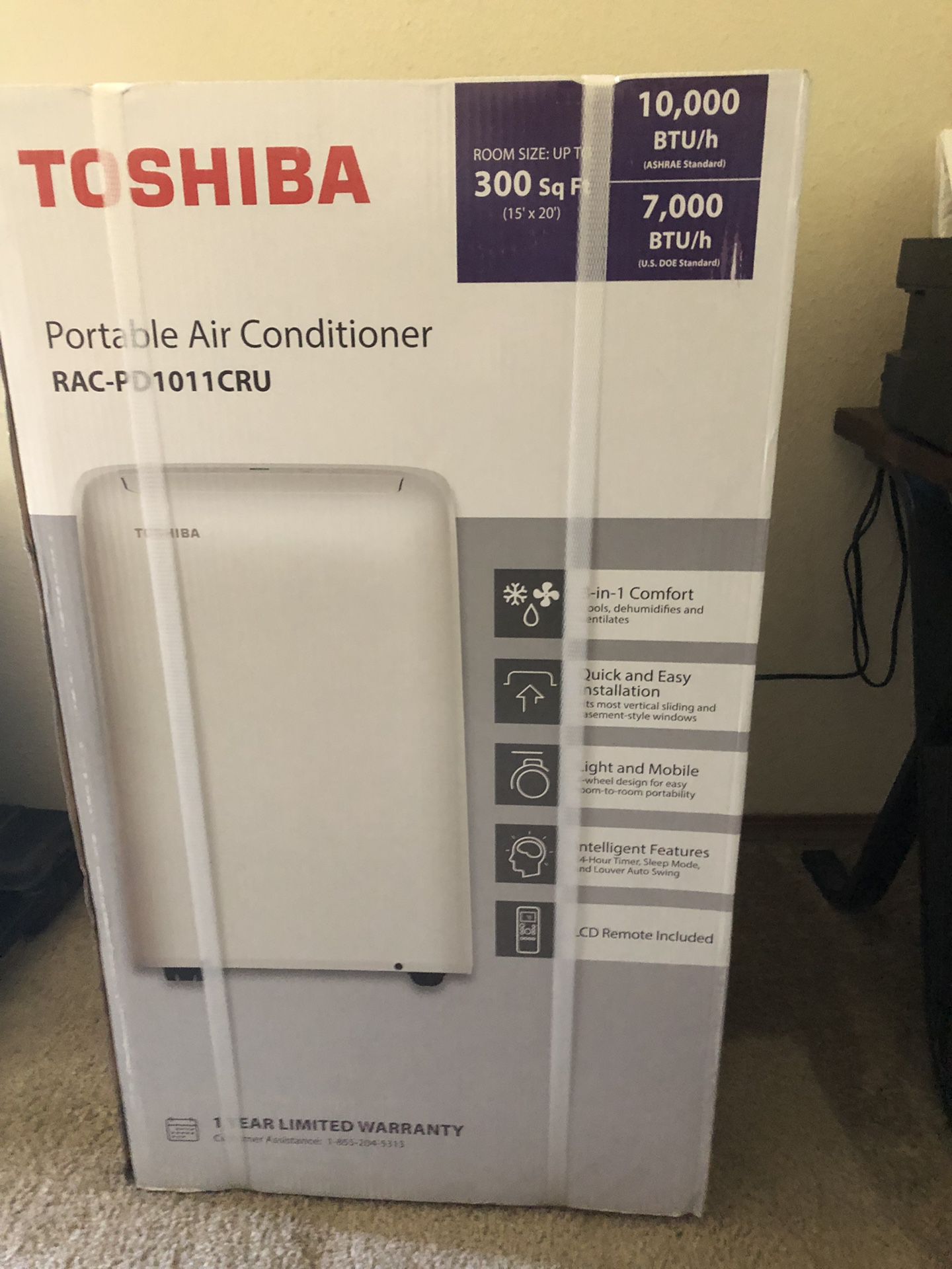 NEW IN BOX Toshiba 10,000BTU Portable Air Conditoner