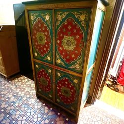 Bar Cabinet / Armoire /Wine rack – $150 Quick Sale
