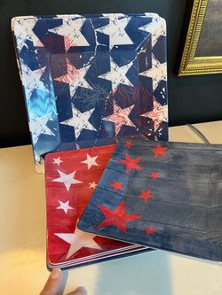 Set of 10 festive stars & stripes melamine plates