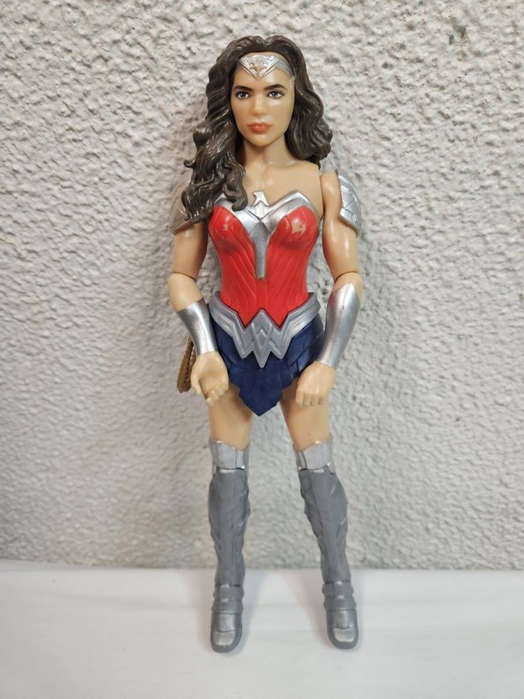 DC Comics Wonder Woman Action Figure Metallic Armor Justice League