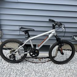Brand New 7 Speed Mountain Bike