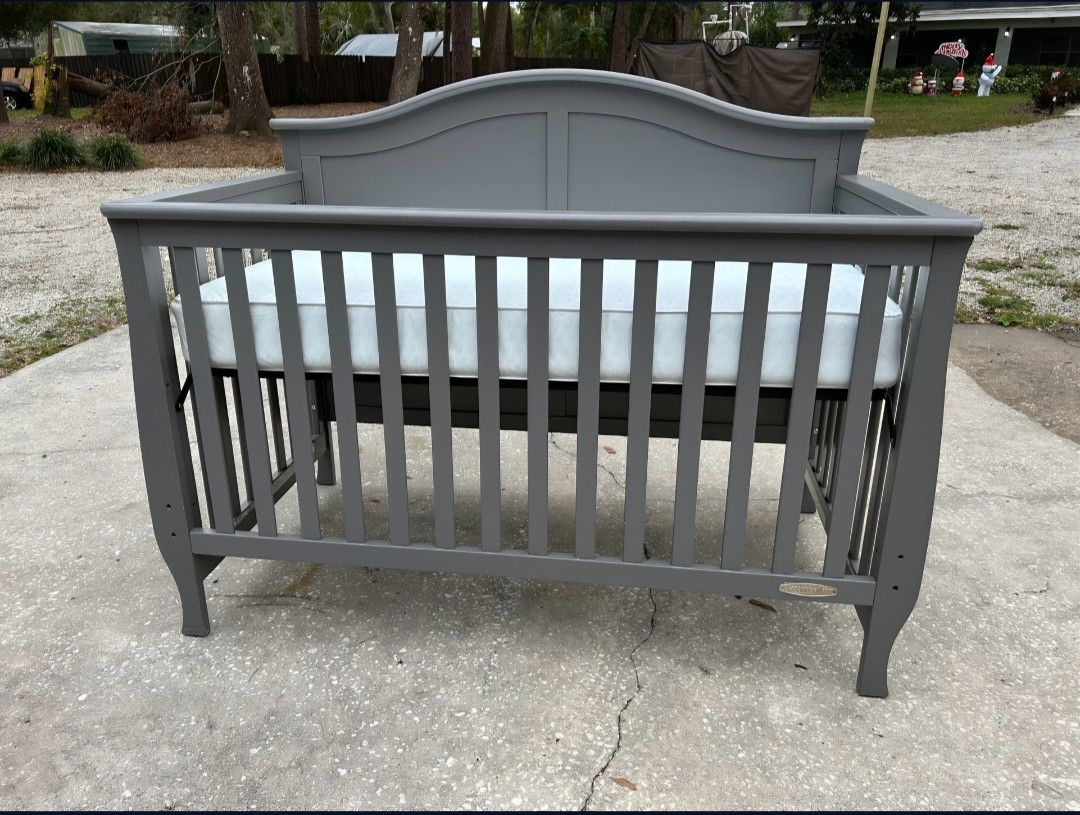 Baby Crib With Mattress