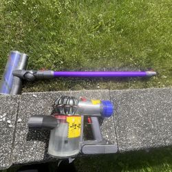 Dyson V8 Animal Pro Vacuum 