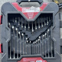 Husky 34 Piece Combination Wrench Set