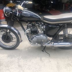 1965 Triumph T120R
