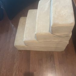 Dog Stairs. Free If You Will Pick Up, I Am In Frederick.