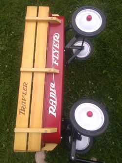 Excellent condition radio flyer