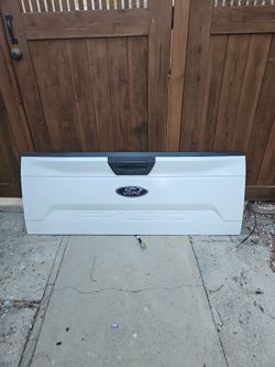 2018 Ford f150 tailgate and fittings