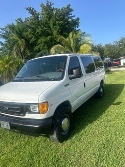 Ford E350 super duty 2006