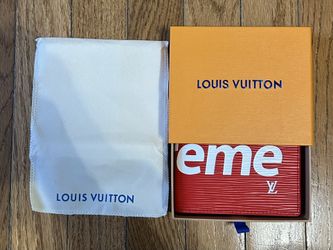 Red Supreme Wallet Brand New  (READ DESCRIPTION)