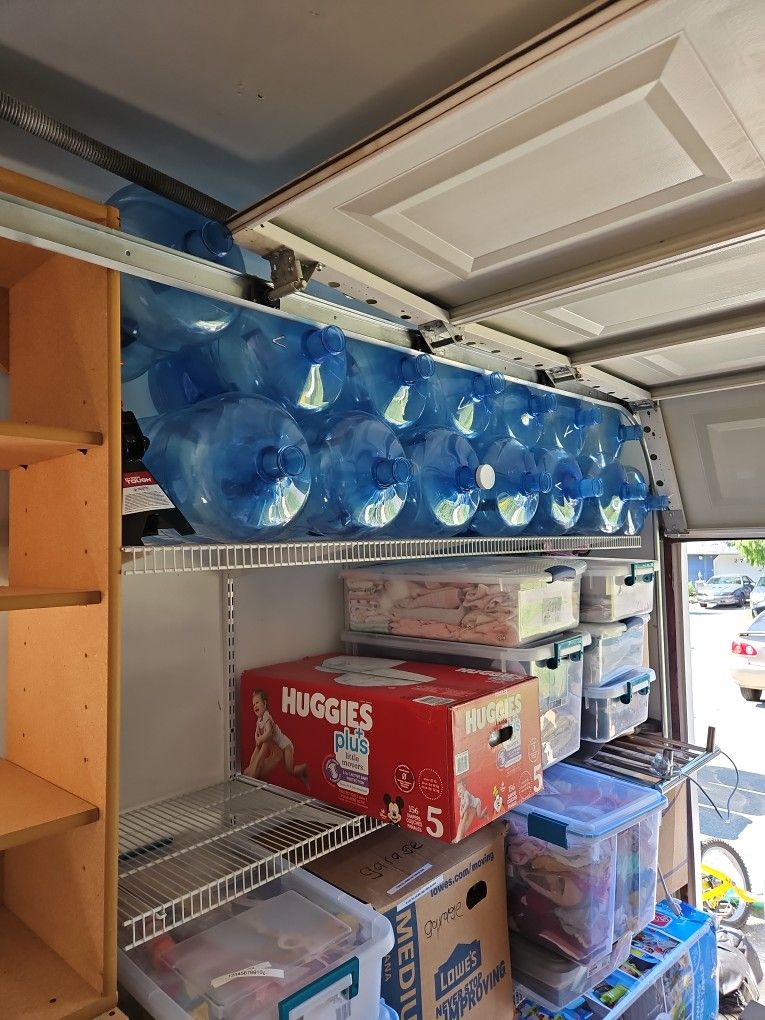 Used and new 5 gallons water jugs