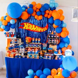 Custom Party Decorations 
