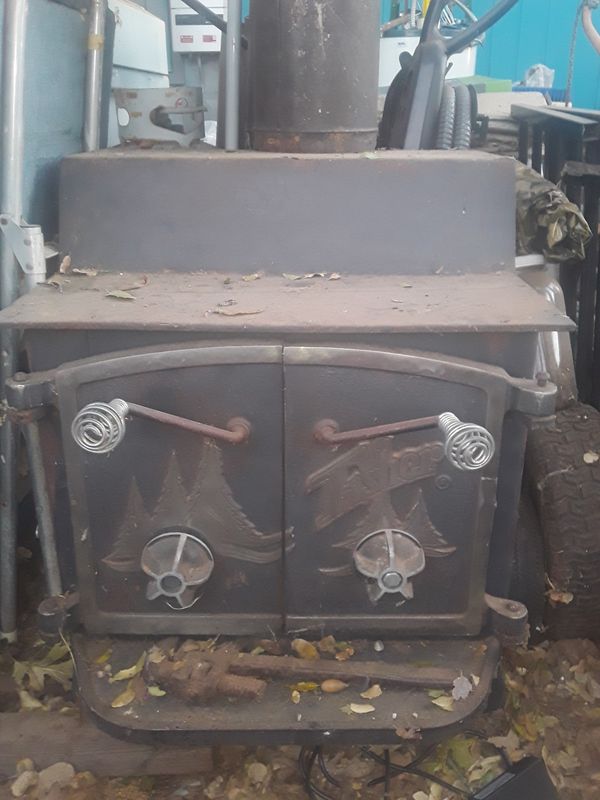 Fisher "mama bear"wood burning stove for Sale in Auburn, CA OfferUp