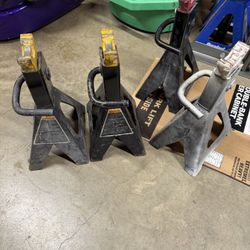 4 Craftsman Jack Stands 