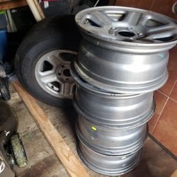 Steel Wheels And 225 75 R16 tire