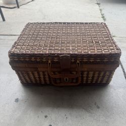 Vintage Picnic Basket