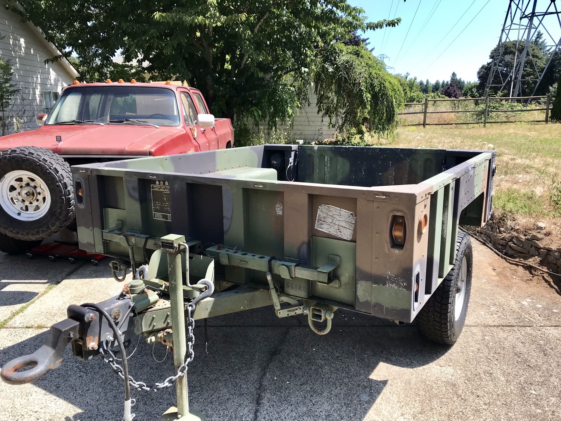 2000 M1101 Military Trailer